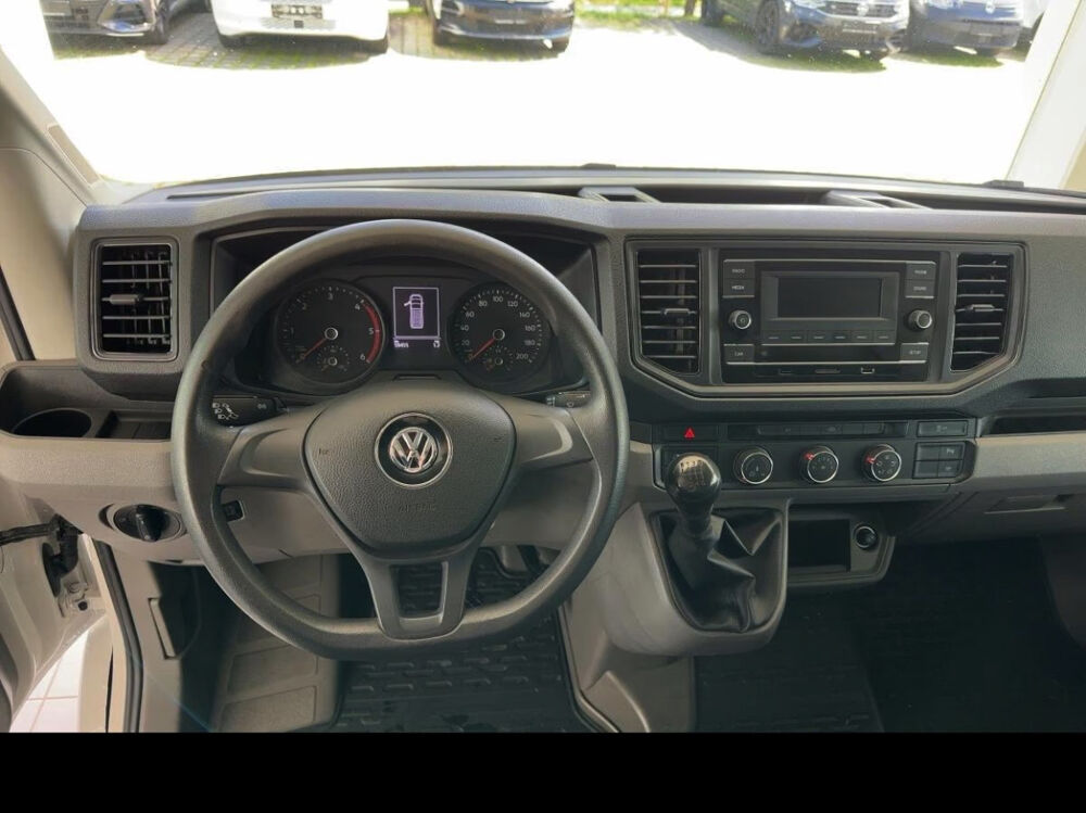 Crafter CRAFTER VAN 30 L3H2 2.0 TDI 102 CH PRO FIRST 2022 occasion 85600 Montaigu