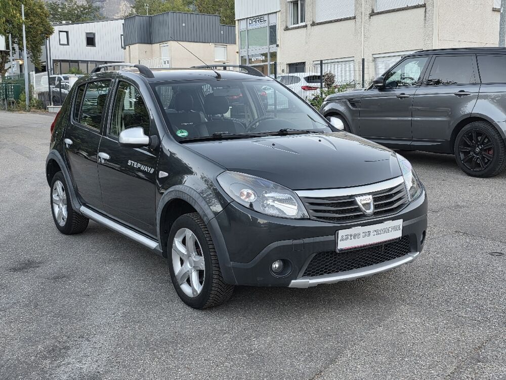Sandero 1.6 16V 105 Bioethanol Stepway 2012 occasion 38190 BERNIN