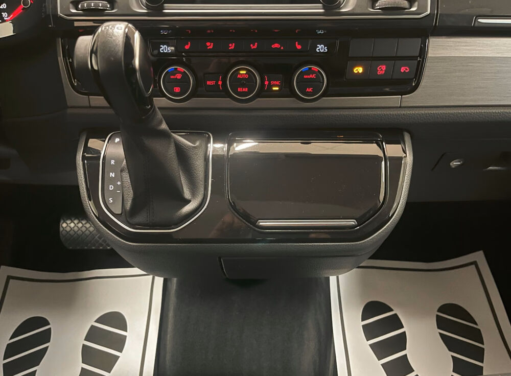 MULTIVAN Multivan 2.0 TDI 150 DSG7 Comfortline 2016 occasion 85600 Montaigu