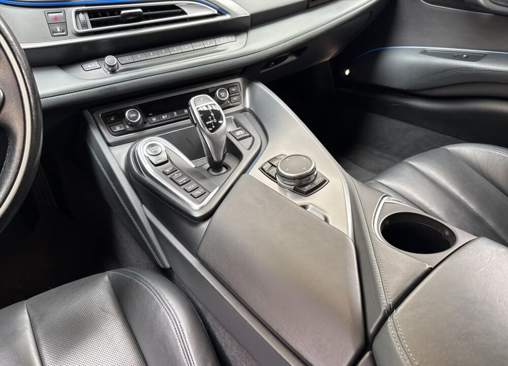 i8 362 ch A 2015 occasion 85600 Montaigu