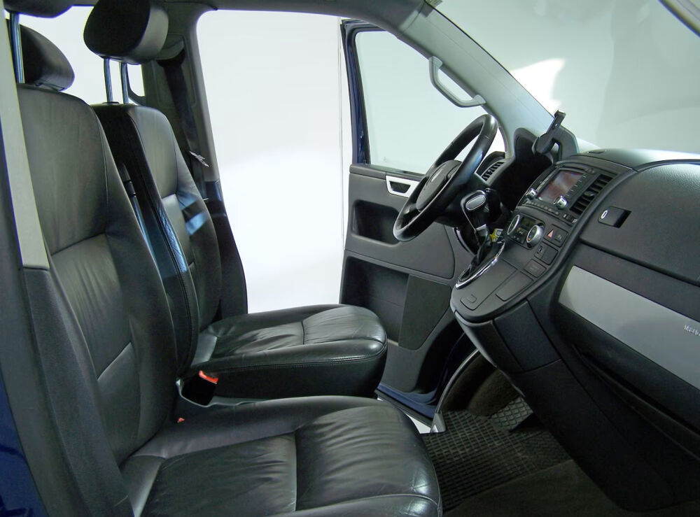 MULTIVAN Multivan 2.5 TDI 174 Highline 2009 occasion 85600 Montaigu