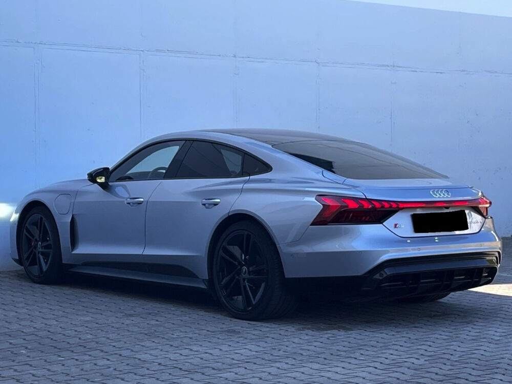 E-TRON e-tron GT 476 ch quattro e-tron 2023 occasion 85600 Montaigu