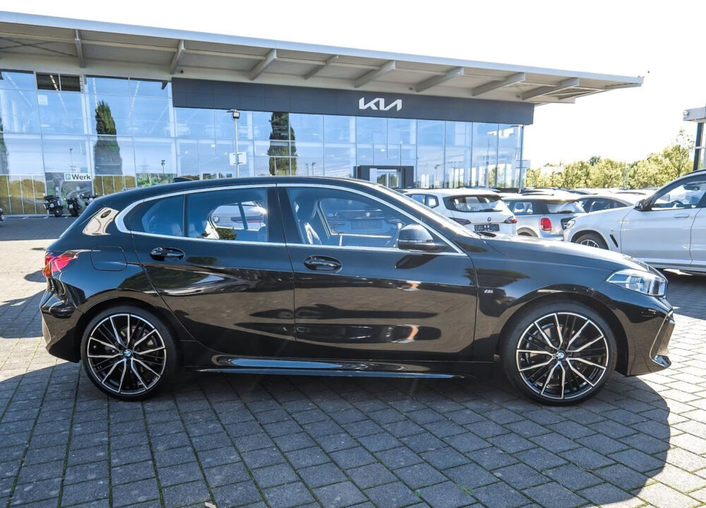 S&eacute;rie 1 120i 178 ch DKG7 M Sport 2023 occasion 85600 Montaigu