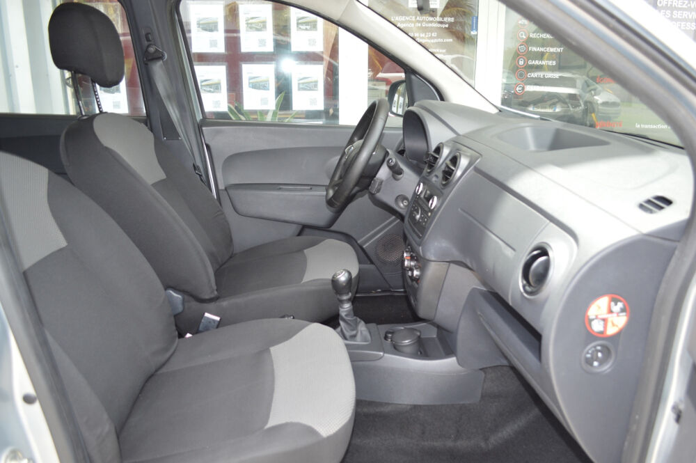 Lodgy Blue dCi 95 7 places Essentiel 2022 occasion 97122 Baie-Mahault