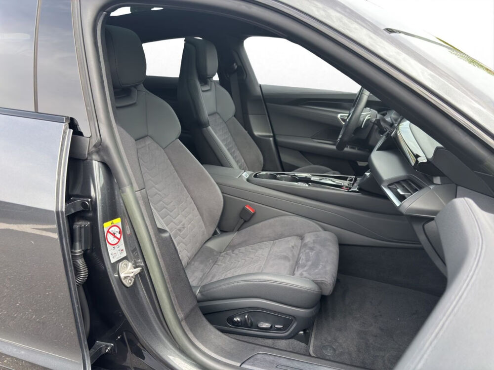 E-TRON e-tron GT 476 ch quattro e-tron 2023 occasion 85600 Montaigu