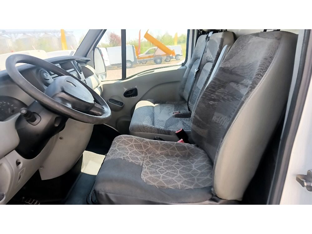 Master FRIGORIFIQUE 220V 3.5t 3.0 dCi 140 2005 occasion 32810 ROQUELAURE