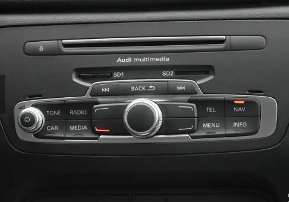 Q3 2.0 TDI 150ch Auto. Quattro SIEGCHAUF/REGVIT/ATTACHREM/XENON 2015 occasion 59280 Armenti&egrave;res