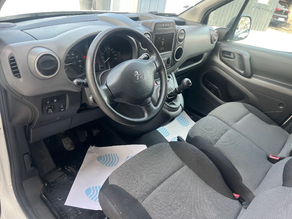 Partner 1.6 BLUEHDI 100 PREMIUM 1&egrave;re Main 2018 occasion 84000 AVIGNON