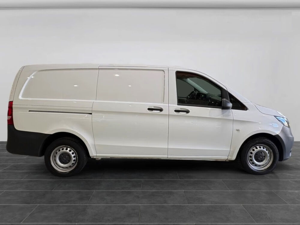 Vito VITO FOURGON 110 CDI LONG RWD FIRST 2022 occasion 85600 Montaigu