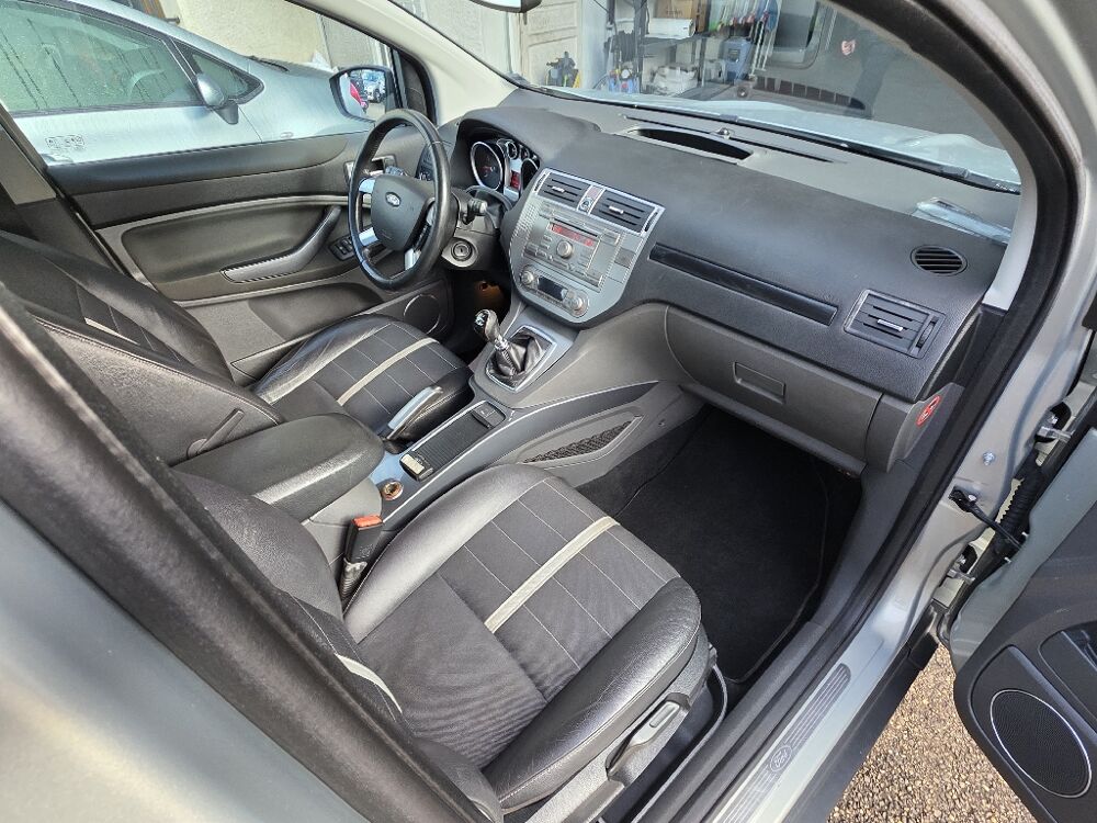 Kuga 2.5t 200 4x4 Titanium 2010 occasion 38190 BERNIN