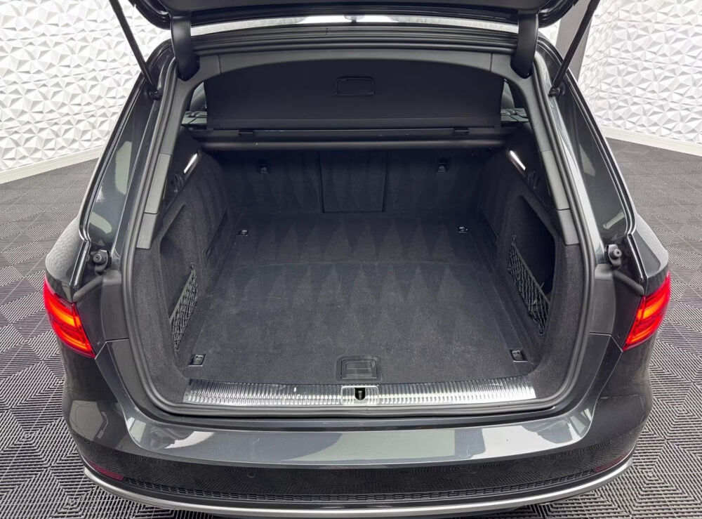 A4 Avant 40 TDI 190 S tronic 7 S line 2019 occasion 85600 Montaigu