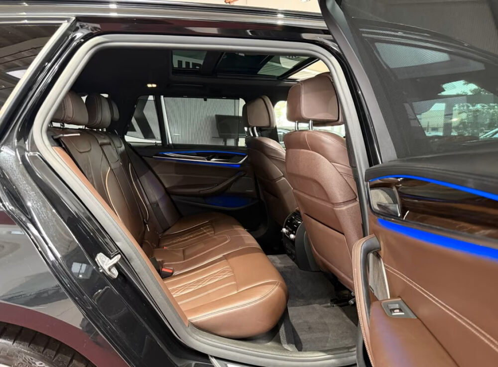S&eacute;rie 5 M550d xDrive 400 ch M Sport 2017 occasion 85600 Montaigu