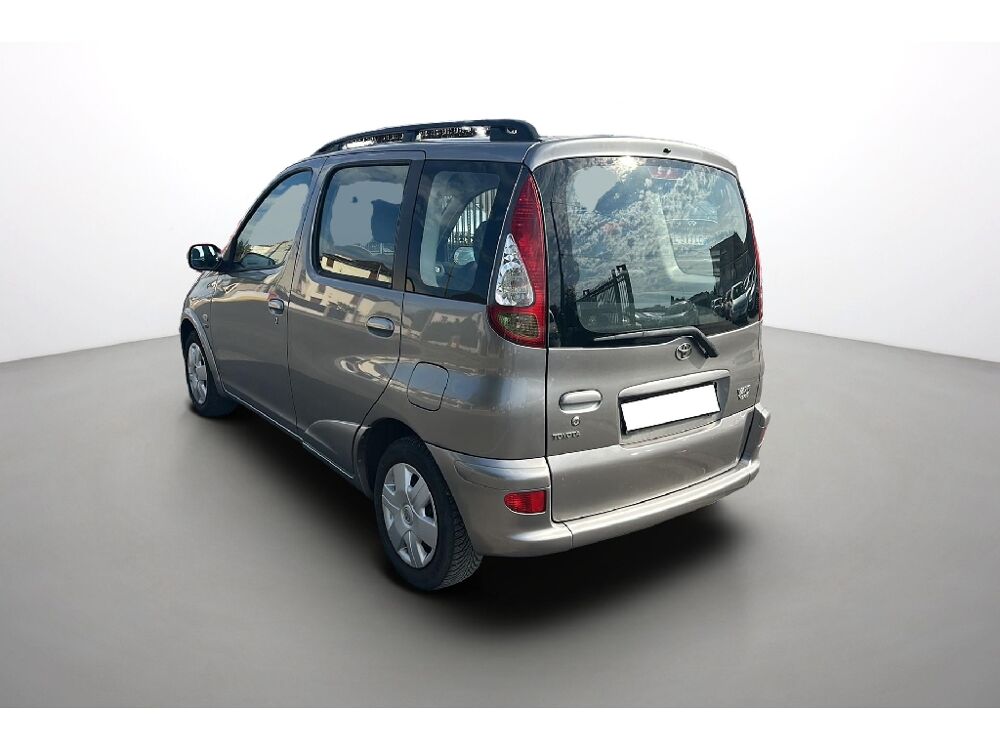 Yaris Verso 1.3 VVT-i Sol BVA 2003 occasion 95200 Sarcelles
