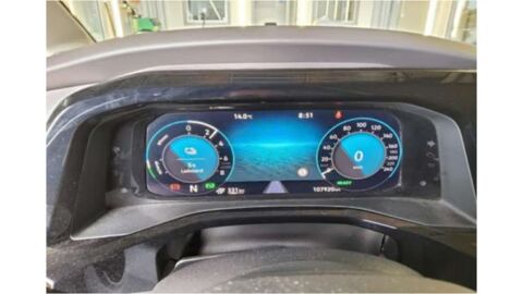 MULTIVAN Multivan Long 1.4 eHybrid 218 DSG6 Life 2022 occasion 85600 Montaigu