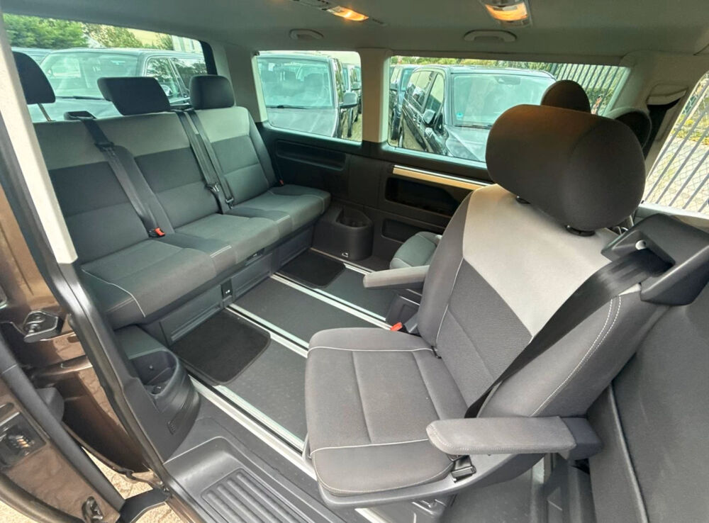 MULTIVAN 2.0 TDI 140 DSG7 2010 occasion 85600 Montaigu