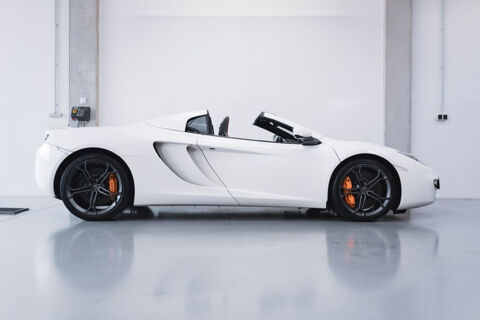 MP4-12C McLaren Spider MP4 12C V8 3.8 625 ch 2013 occasion 85600 Montaigu