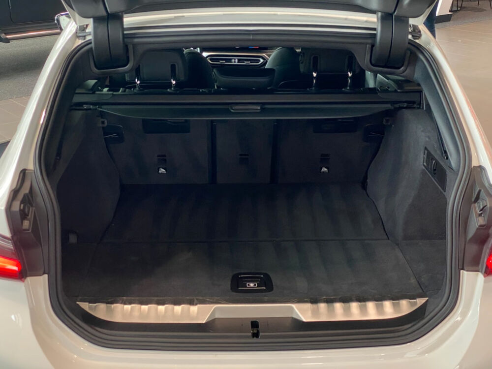 S&eacute;rie 3 Touring 320e 204 ch BVA8 M Sport 2023 occasion 85600 Montaigu