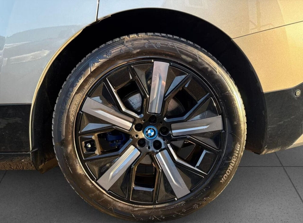 iX xDrive40 326ch Edition Sport 2023 occasion 85600 Montaigu