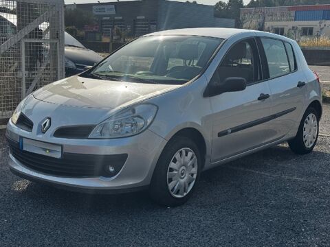 Annonce voiture Renault Clio III 4900 €