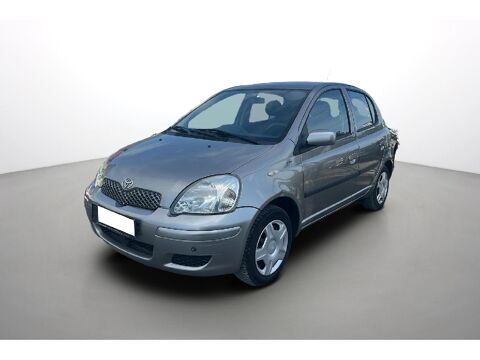 Toyota yaris (85 VVT-i Lin&eacute;a Sol A)