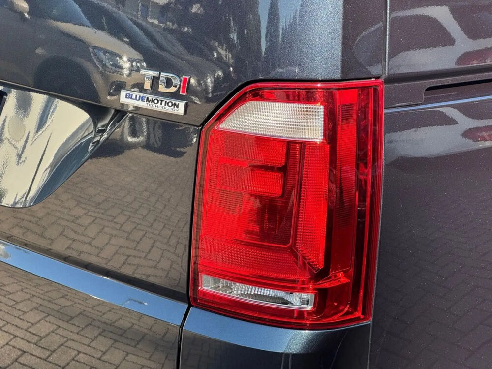 MULTIVAN Multivan 2.0 TDI 150 Trendline 2016 occasion 85600 Montaigu