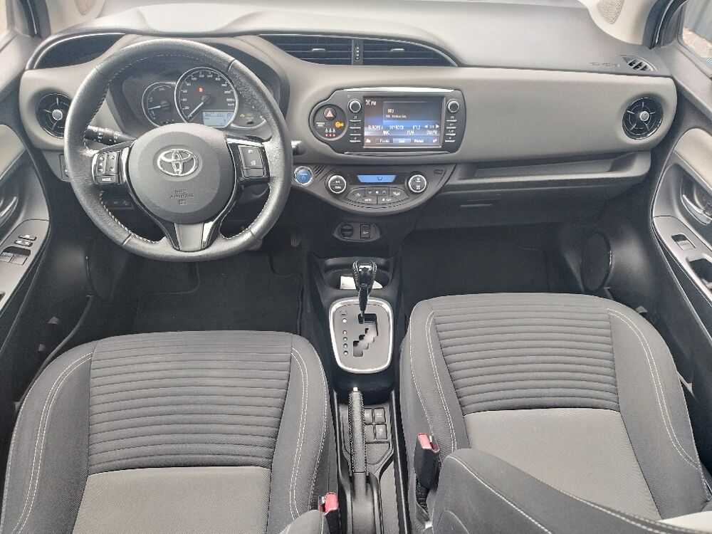 Yaris 100h France 2018 occasion 56700 Merlevenez