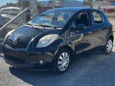 Toyota yaris II (1.3 VVT-i Luna Pack)