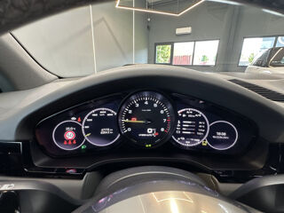 Cayenne E-Hybrid 3.0 V6 462 ch Tiptronic BVA 2022 occasion 85600 Montaigu