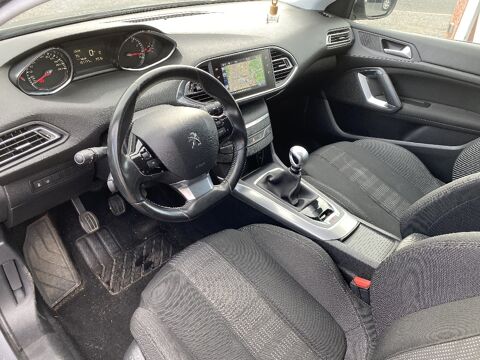 308 SW 1.2 130ch S et S BVM6 Allure 2016 occasion 63800 Cournon-d'Auvergne