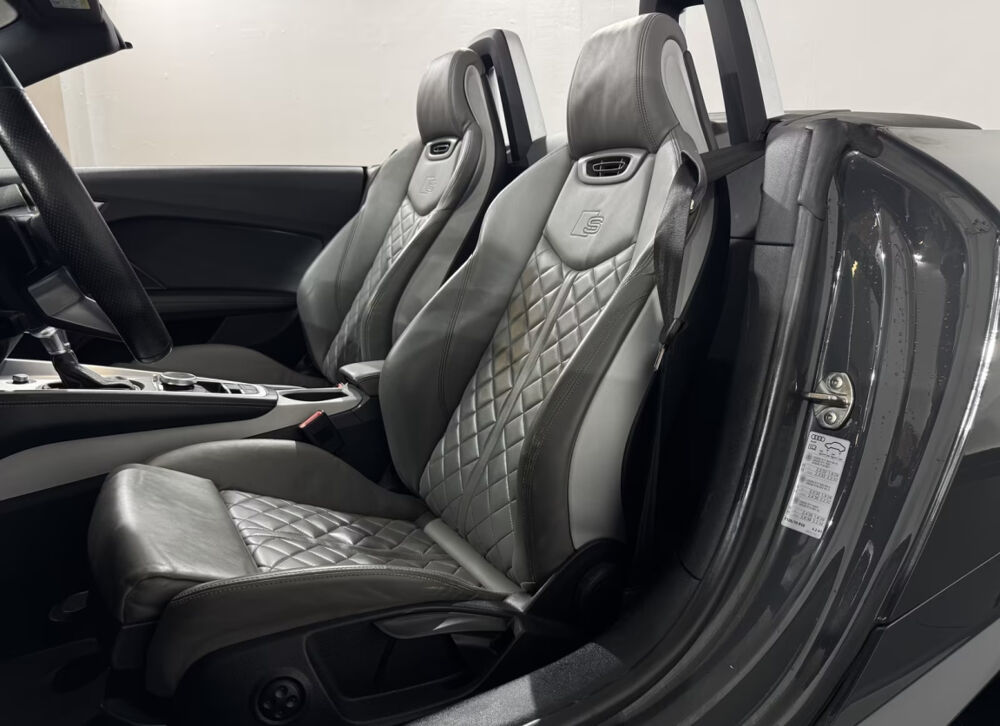 TT Roadster 2.0 TFSI 230 S tronic 6 S line 2015 occasion 85600 Montaigu