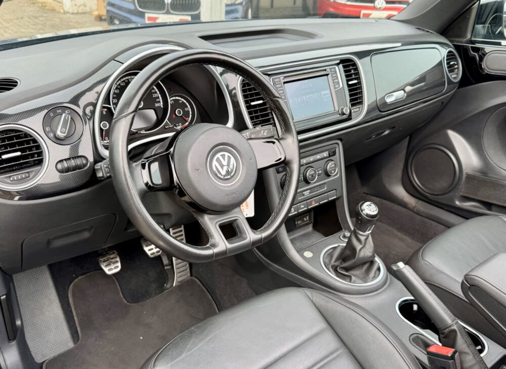 COCCINELLE II Coccinelle Cabriolet 1.4 TSI 150 Sport 2016 occasion 85600 Montaigu