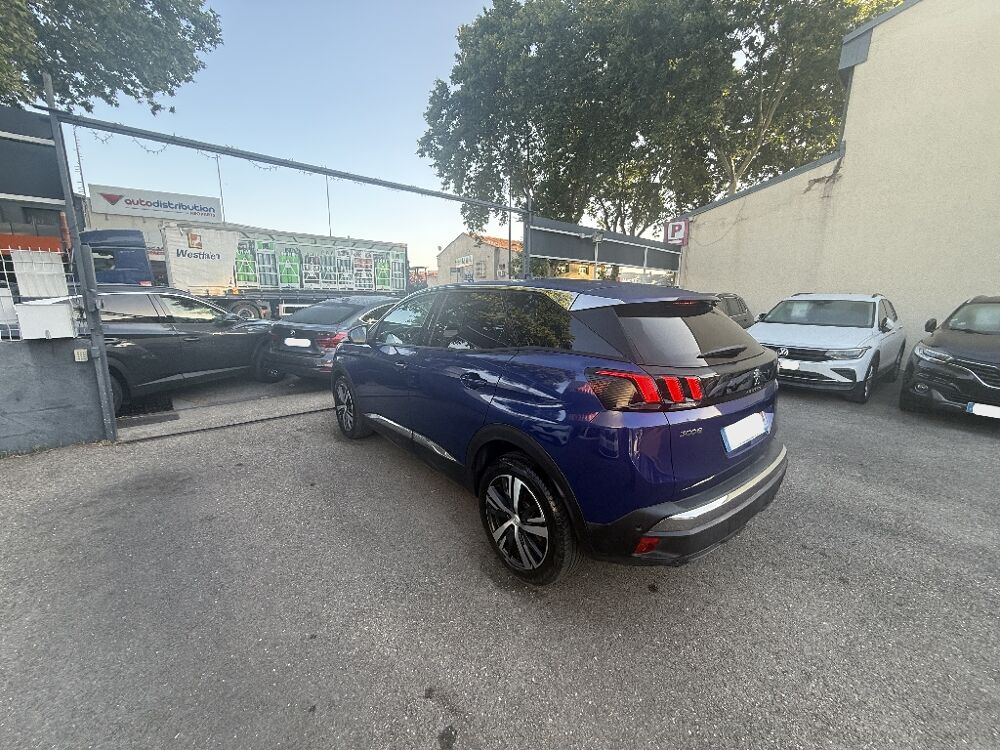 3008 1.2 Puretech 130ch Allure 2018 occasion 30000 N&icirc;mes