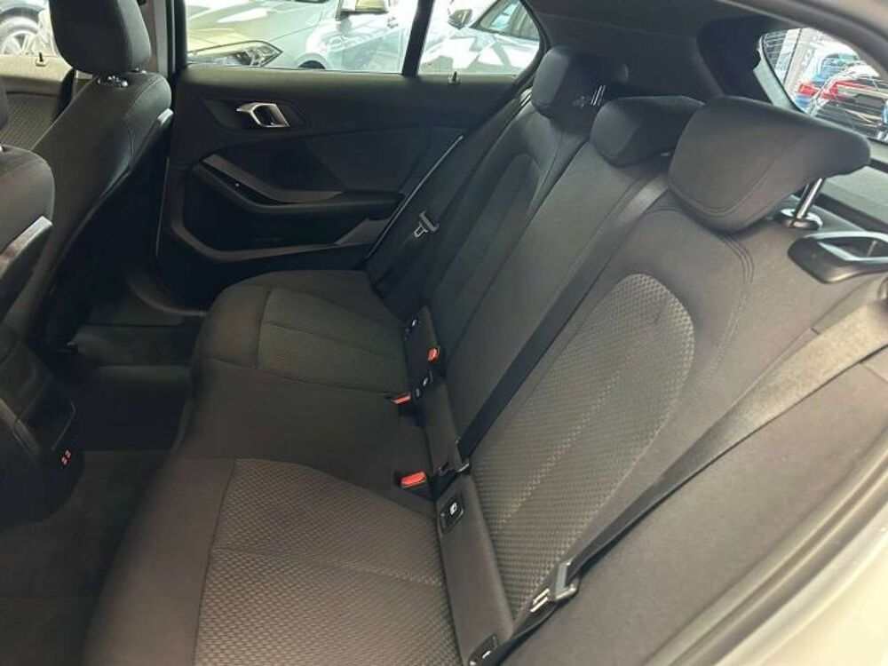 S&eacute;rie 1 116d 116ch CARPLAY/REGVIT/PARKSENSOR/GPS/JA/GAR12MOIS 2020 occasion 59280 Armenti&egrave;res