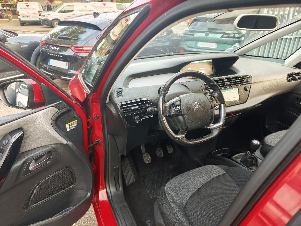 C4 Spacetourer 1.6 BlueHDi 120 Feel 2018 occasion 30000 N&icirc;mes