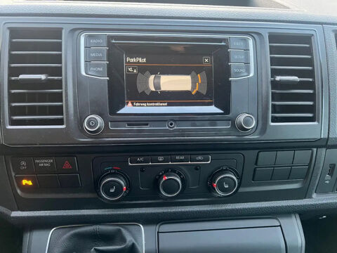 MULTIVAN Multivan 2.0 TDI 150 Generation Six 2016 occasion 85600 Montaigu