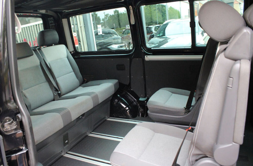 MULTIVAN Multivan 2.5 TDI 130 Startline 2009 occasion 85600 Montaigu