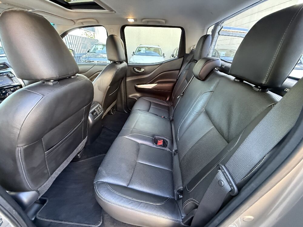 Navara 2.3 DCI 190 DOUBLE CAB TEKNA 2016 occasion 30000 N&icirc;mes
