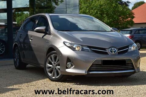 Toyota Auris Hybride SEMICUIRCHAUF/CAM/PARKSENSOR/REGVIT/GPS/BLTH/ATTACHR 2014 occasion Armentières 59280