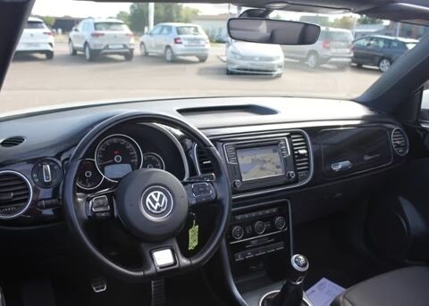 COCCINELLE II Coccinelle Cabriolet 1.2 TSI 105 Design 2018 occasion 85600 Montaigu