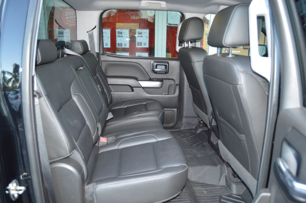 Divers 1500 Silverado 1500 5,4L V8 Z71 2018 occasion 97122 Baie-Mahault