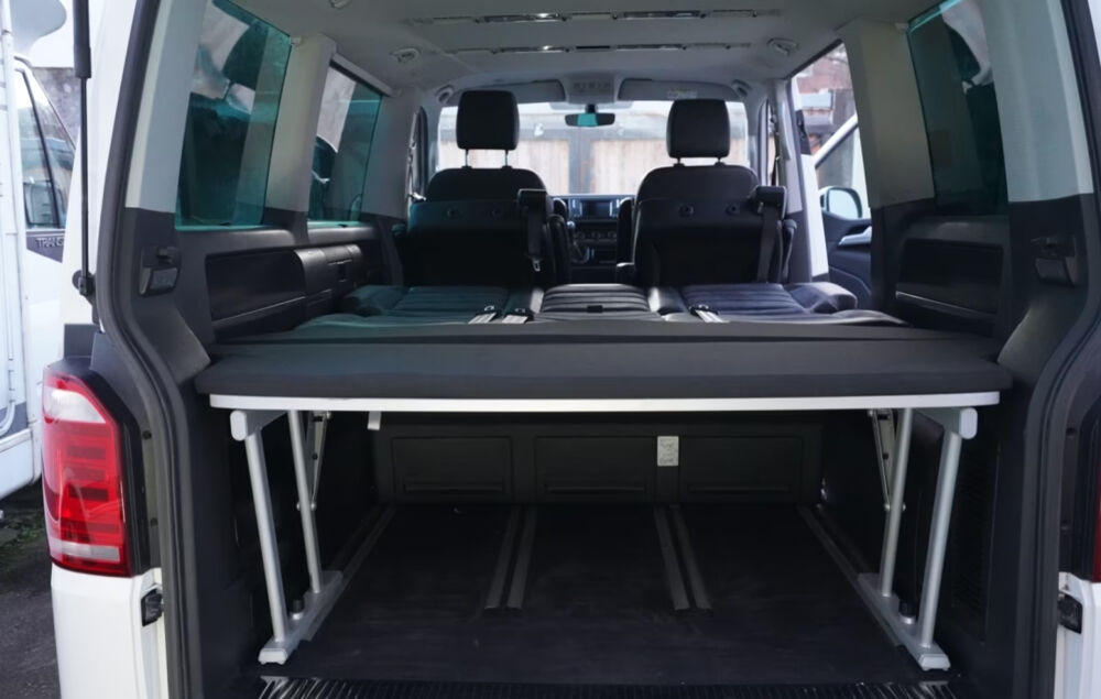 MULTIVAN Multivan 2.0 TDI 150 Generation Six 2016 occasion 85600 Montaigu