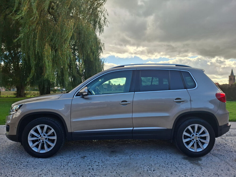 Tiguan 2.0 TDI 110ch CUIRCHAUF/TOPANO/CAM/CLIM/GPS/PDC/JA17/GAR6M 2013 occasion 59280 Armenti&egrave;res