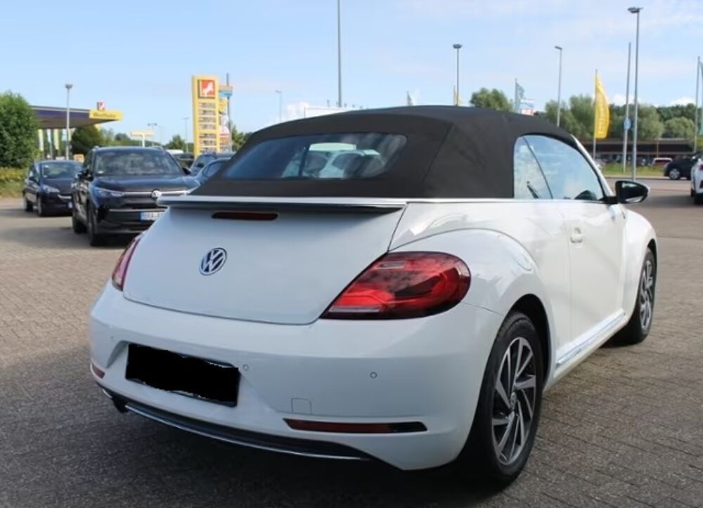 COCCINELLE II Coccinelle Cabriolet 1.2 TSI 105 Design 2018 occasion 85600 Montaigu
