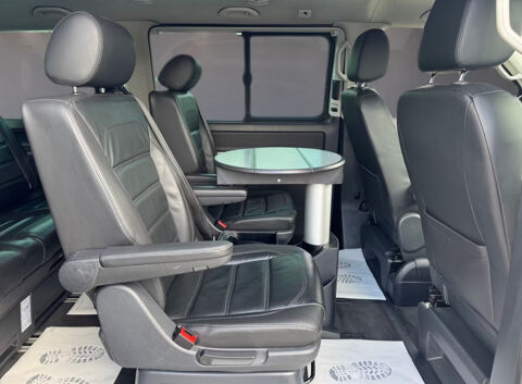MULTIVAN Multivan 2.0 TDI 150 DSG7 HIGHLINE 2016 occasion 85600 Montaigu