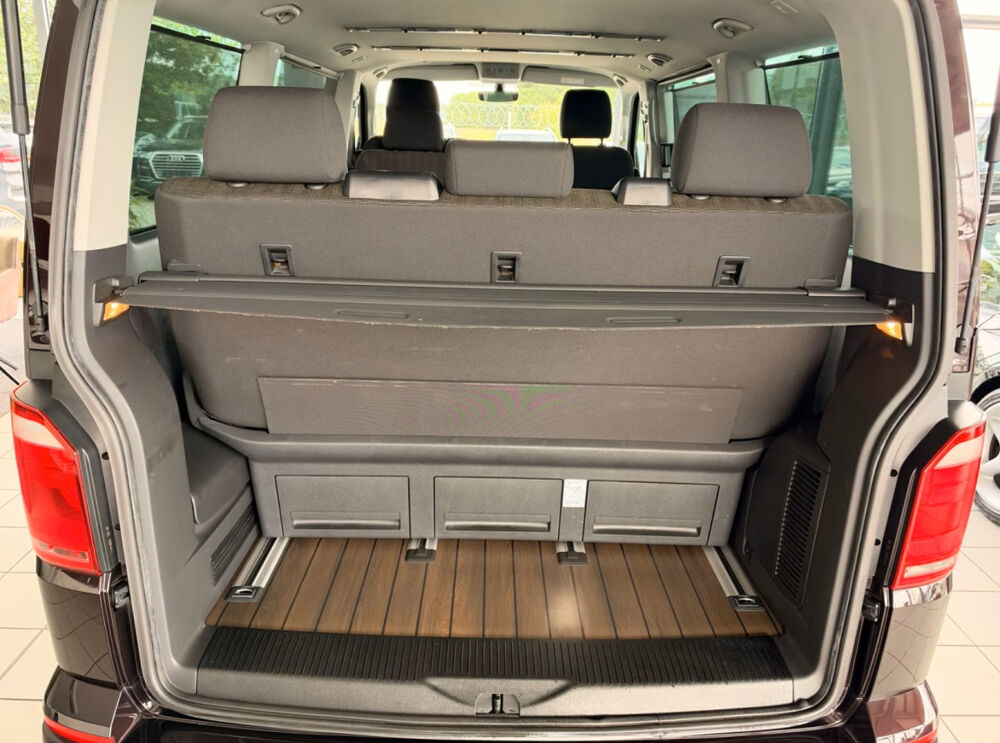 MULTIVAN Multivan 2.0 TDI 150 DSG7 2017 occasion 85600 Montaigu