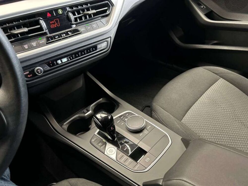 S&eacute;rie 1 116i 109ch DKG7 CARPLAY/REGVIT/PARKSENSOR/GPS/JA/GAR12MOIS 2022 occasion 59280 Armenti&egrave;res