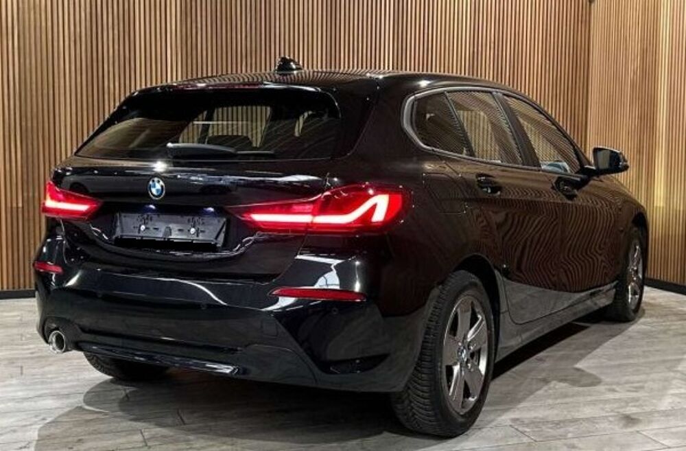 S&eacute;rie 1 116i 109ch DKG7 CARPLAY/REGVIT/PARKSENSOR/GPS/JA/GAR12MOIS 2022 occasion 59280 Armenti&egrave;res