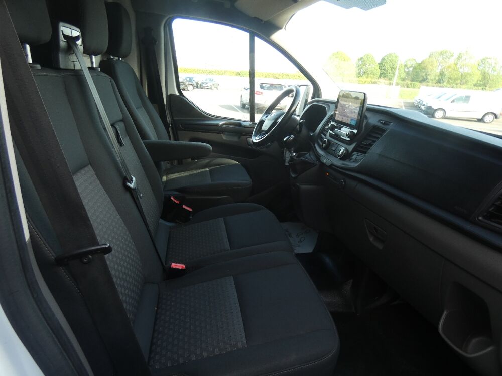 Transit Custom L2H1 2.0 ECOBLUE 130 TREND BUSINESS 300 2021 occasion 56700 Merlevenez