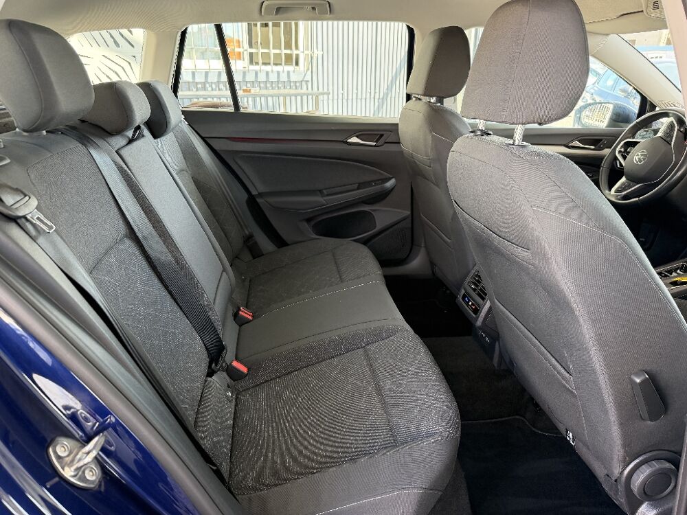 Golf SW 1.0 eTSI OPF 110 DSG7 Life Business 2023 occasion 63800 Cournon-d'Auvergne