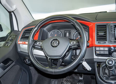 MULTIVAN Multivan 2.0 TDI 150 Generation Six 2015 occasion 85600 Montaigu